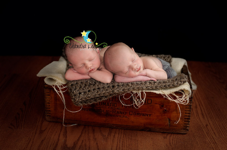 Twins | Toronto Newborn Photographer 4