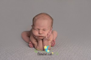 Baby Holding his head up picture